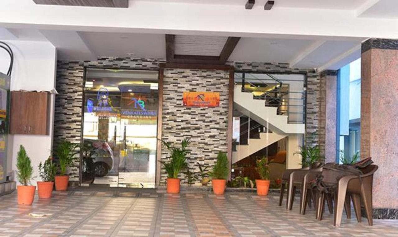 Fabhotel Nb Venkateswara Grand Inn טירופאטי מראה חיצוני תמונה