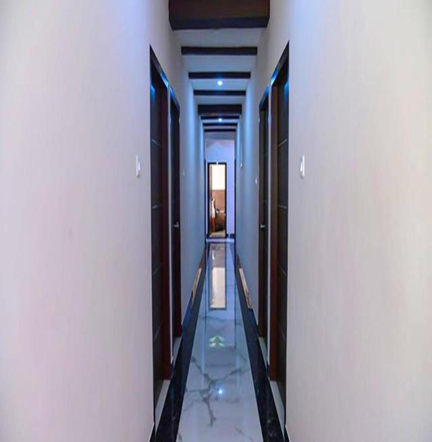 Fabhotel Nb Venkateswara Grand Inn טירופאטי מראה חיצוני תמונה